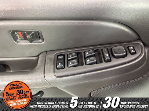 Used 2004 Chevrolet Silverado 1500 4x4 Crew Cab image 19