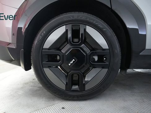 Used 2024 Kia EV9 GT-Line AWD/4WD image 22