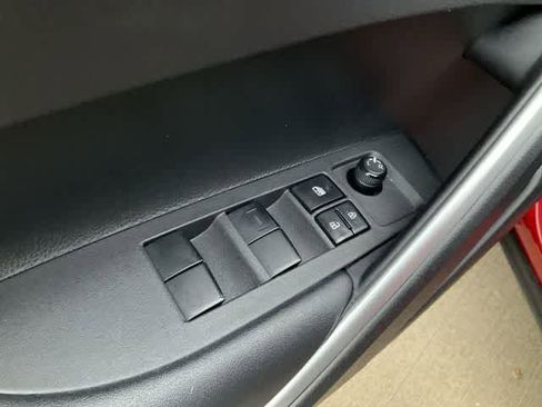 Used 2024 Toyota Corolla Cross AWD Hybrid image 13
