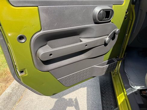 Used 2008 Jeep Wrangler Sahara image 17