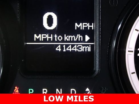 Used 2022 RAM 1500 Classic SLT image 17