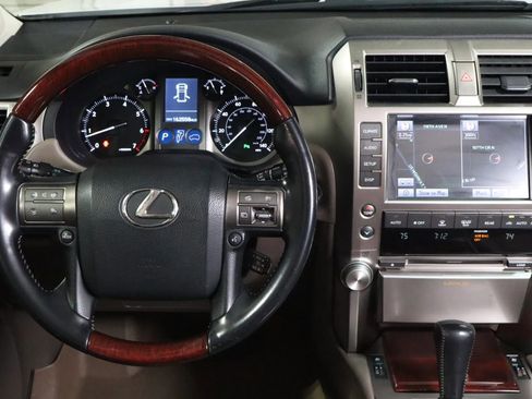 Used 2013 Lexus GX 460 w/ Comfort Plus Pkg image 20