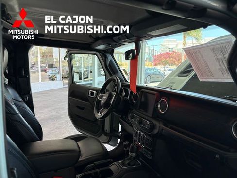 Used 2023 Jeep Wrangler Unlimited Rubicon 4xe w/ Steel Bumper Group AWD/4WD image 24