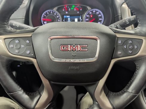 Used 2018 GMC Terrain Denali w/ Advanced Safety Package AWD/4WD image 9