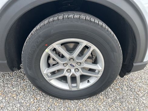 New 2026 Ford Explorer Active image 10