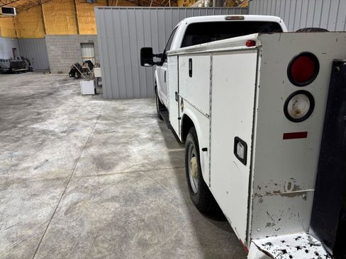 Used 2015 Ford F350 XL RWD image 9