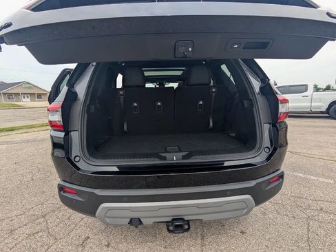 Used 2025 Honda Pilot TrailSport image 26