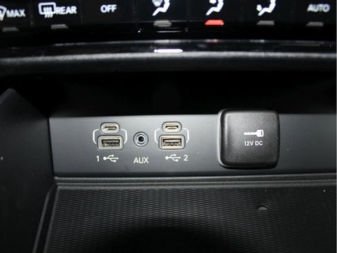 New 2025 Jeep Grand Cherokee Limited w/ Luxury Tech Group II image 19