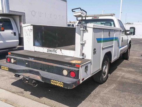 Used 2016 Ford F250 XL RWD image 9