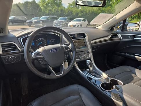 Used 2016 Ford Fusion SE w/ Equipment Group 202A AWD/4WD image 10