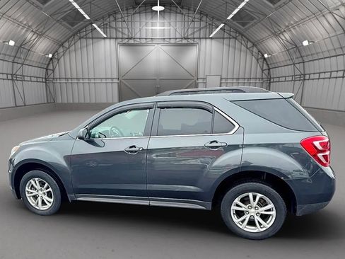 Used 2017 Chevrolet Equinox LT w/ Convenience Package image 8