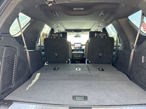 Used 2021 GMC Yukon AT4 w/ AT4 Premium Package AWD/4WD image 36