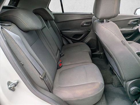 Used 2021 Chevrolet Trax LS w/ Tint and Cruise Package image 18