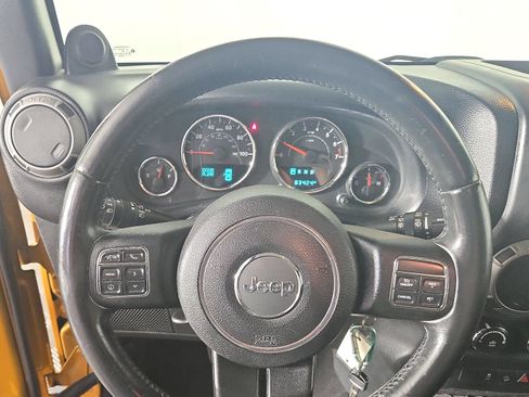 Used 2014 Jeep Wrangler Sport w/ Quick Order Package 24S AWD/4WD image 13