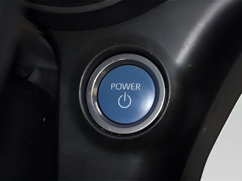 Used 2022 Toyota Sienna XLE image 44