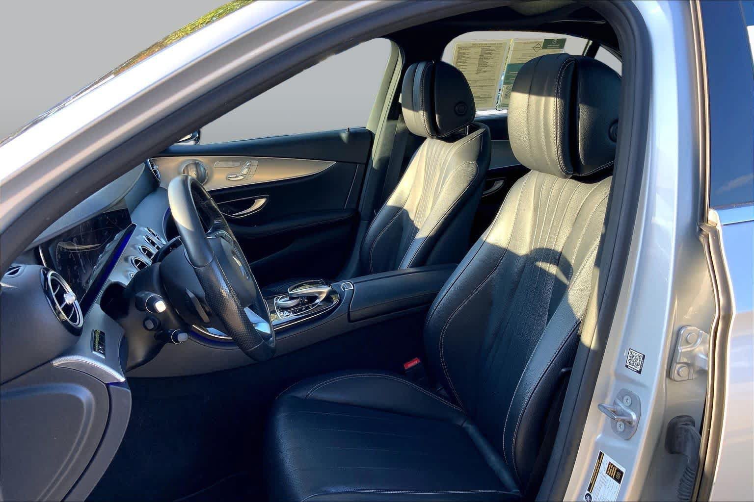 Certified 2017 Mercedes-Benz E 300 4MATIC image 9