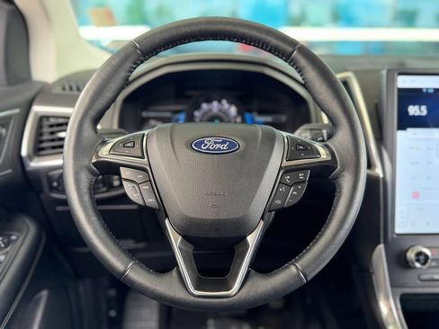 Used 2024 Ford Edge Titanium AWD/4WD image 7