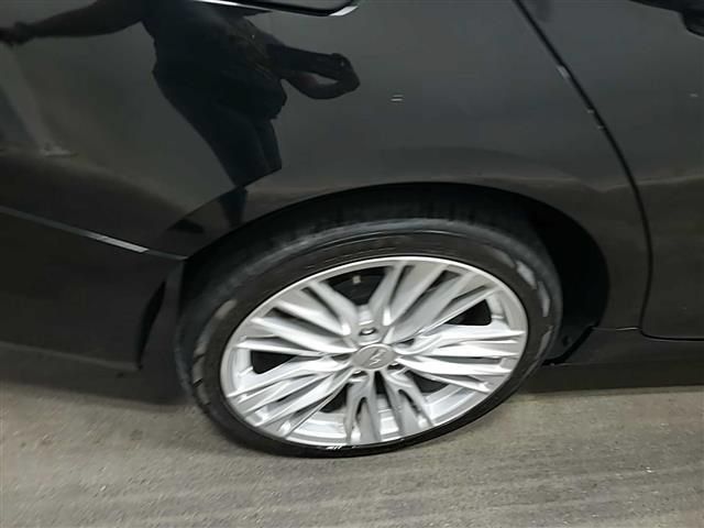 Used 2020 Cadillac CT4 Premium Luxury AWD/4WD image 17
