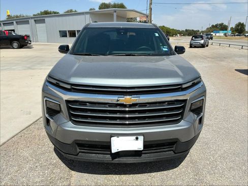 Used 2026 Chevrolet Traverse LT FWD image 17