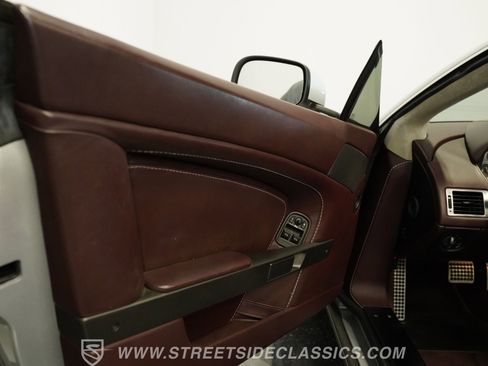 Used 2008 Aston Martin V8 Vantage Roadster image 40