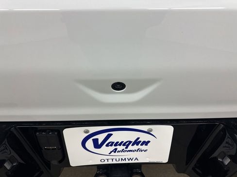 New 2026 GMC Hummer EV 4x4 Crew Cab image 15