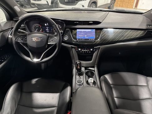 Used 2023 Cadillac XT6 Premium Luxury image 31