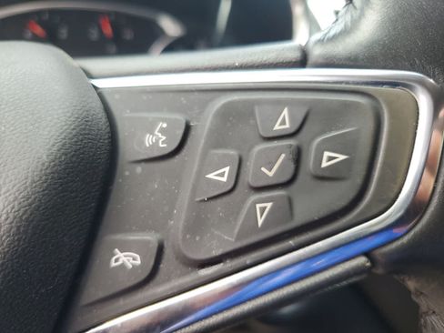 Used 2020 Chevrolet Equinox LT w/ Sport Edition FWD image 20