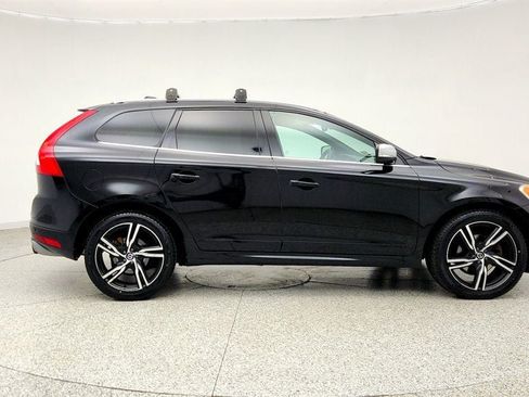 Used 2017 Volvo XC60 T6 R-Design w/ Climate Package AWD/4WD image 4