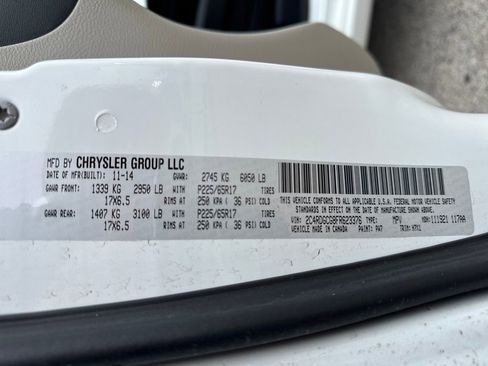 Used 2015 Dodge Grand Caravan SXT FWD image 30
