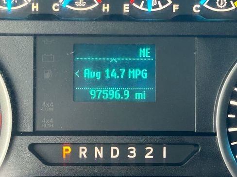 Used 2017 Ford F150 XLT AWD/4WD image 21