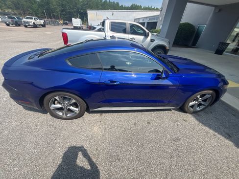 Used 2016 Ford Mustang Coupe w/ Equipment Group 051A RWD image 5