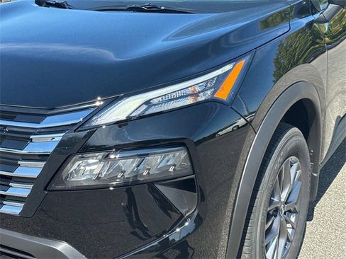 New 2026 Nissan Rogue S image 10