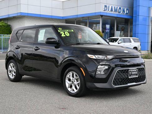 Used 2020 Kia Soul S FWD image 1