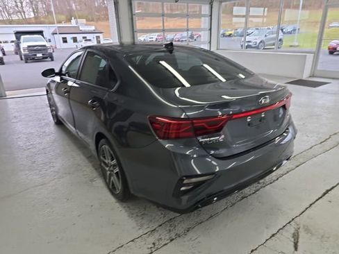 Used 2019 Kia Forte S w/ S Premium Package image 3