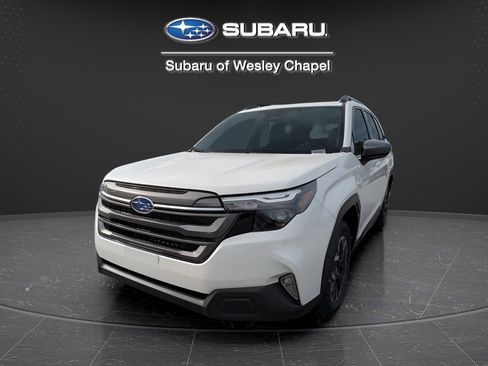 Used 2026 Subaru Forester Premium AWD/4WD image 8