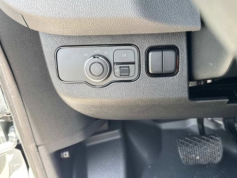 Used 2025 Mercedes-Benz Sprinter 2500 image 30