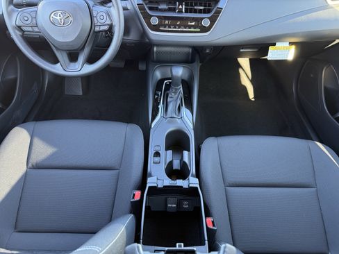 Used 2026 Toyota Corolla LE image 18
