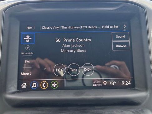 Used 2023 Chevrolet Silverado 1500 Custom image 26