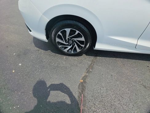 Used 2018 Honda Civic LX-P image 9