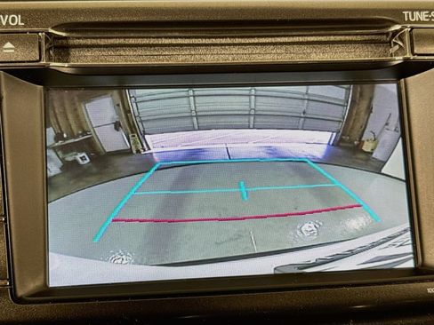 Used 2015 Toyota RAV4 LE FWD image 27