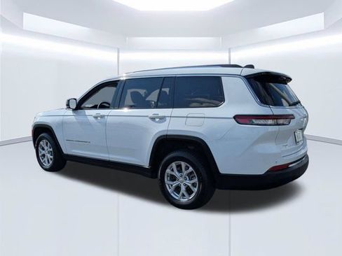 Used 2023 Jeep Grand Cherokee L Limited AWD/4WD image 6