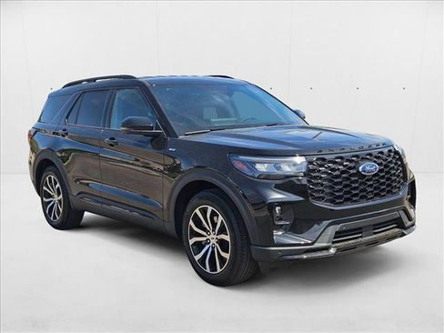 New 2025 Ford Explorer ST-Line image 8