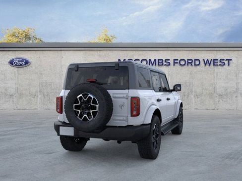 New 2026 Ford Bronco Outer Banks image 8