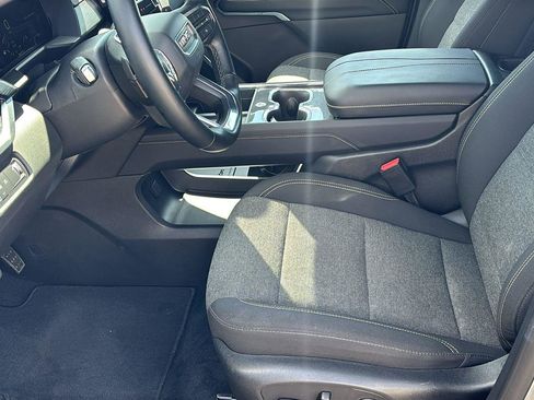 Certified 2025 GMC Acadia Elevation image 13