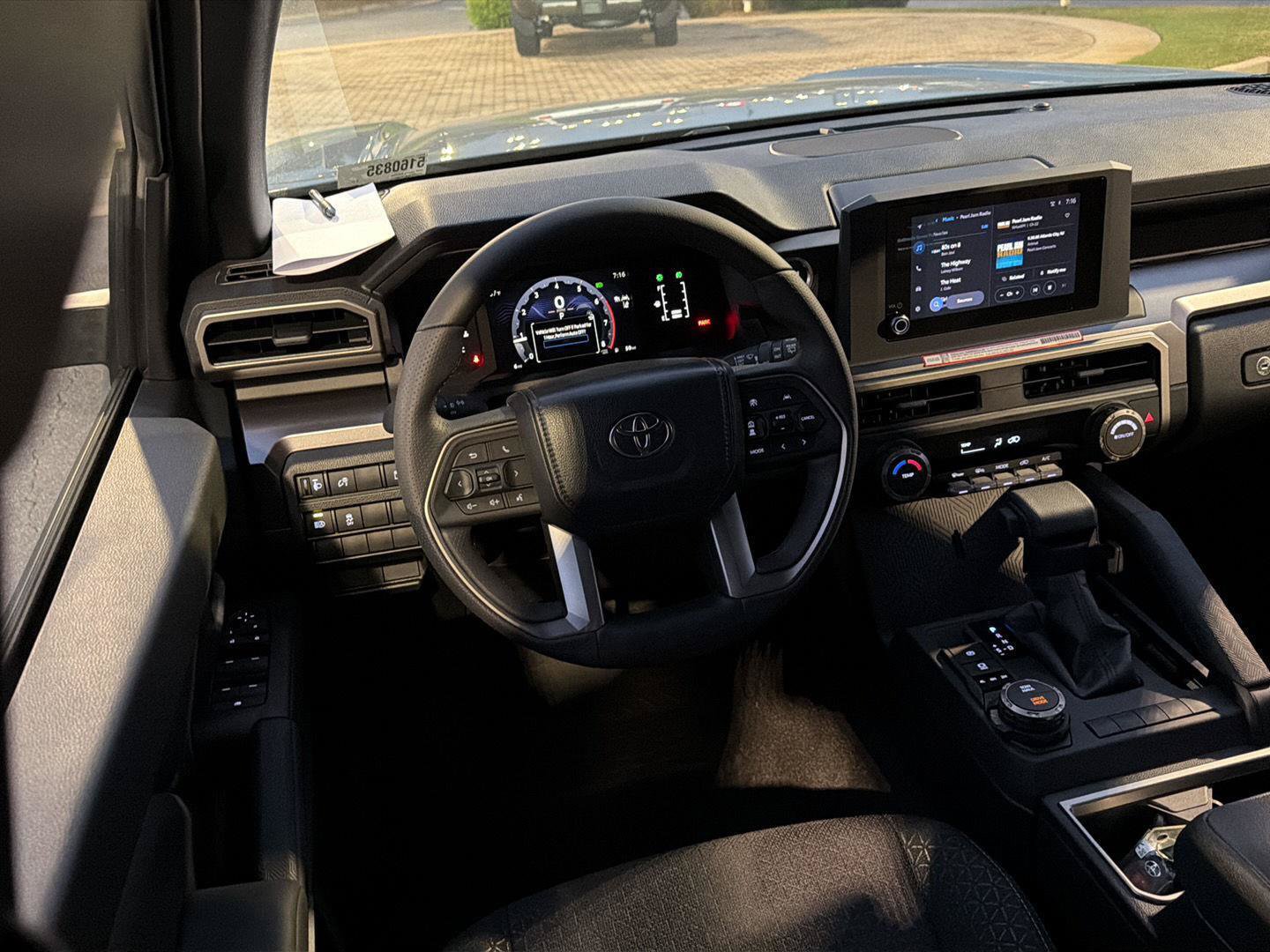 New 2026 Toyota 4Runner SR5 AWD/4WD image 18