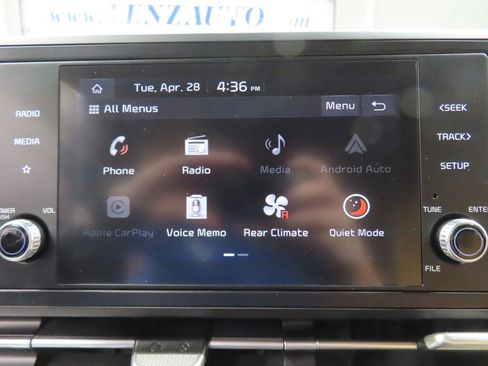 Used 2022 Kia Carnival LX FWD image 20