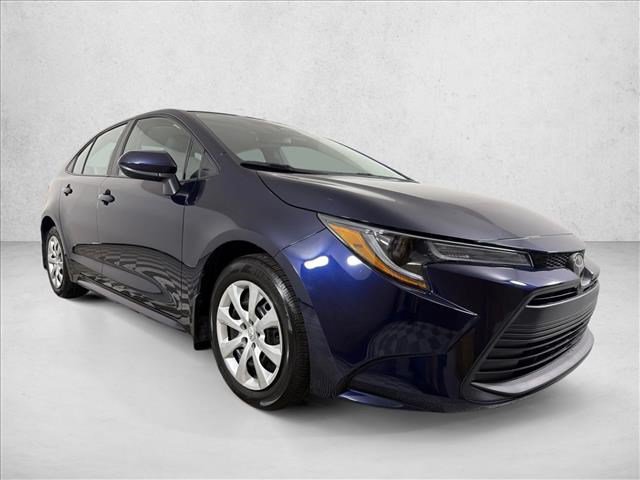 Used 2025 Toyota Corolla LE FWD image 1
