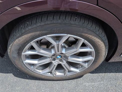 Used 2022 BMW X7 xDrive40i w/ Executive Package AWD/4WD image 9