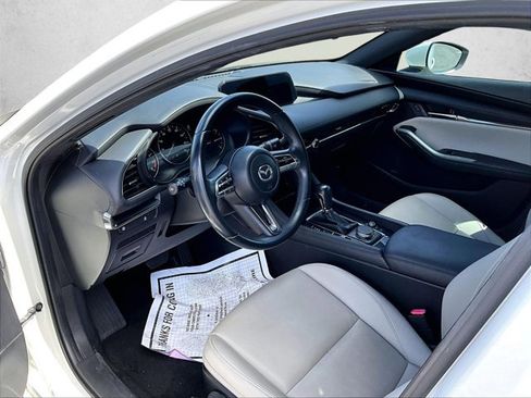 Used 2019 MAZDA MAZDA3 Hatchback image 14