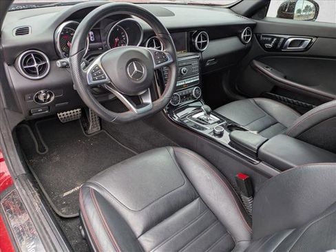 Used 2019 Mercedes-Benz SLC 300 image 10